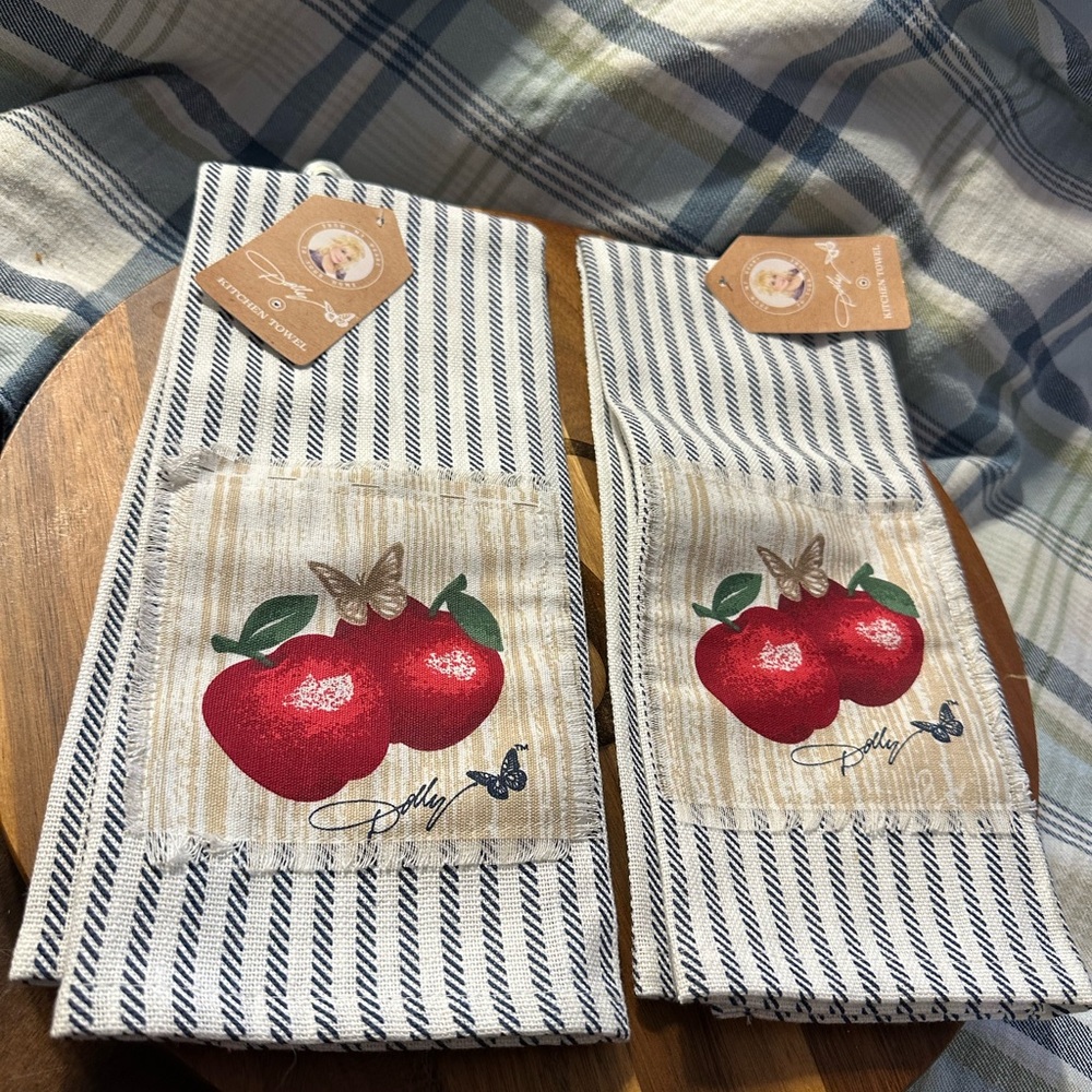 Dolly Parton Kitchen Apple Hand Towel Set